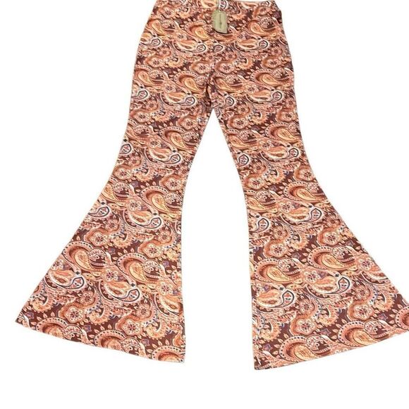 NATURAL LIFE Pants - Natural Life NWT adorable paisley pull on Bell bottom pants szL